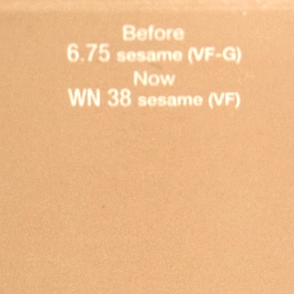 NWT Clinique’s Beyond Perfecting™ Foundation + Concealer in Sesame - Picture 4 of 10